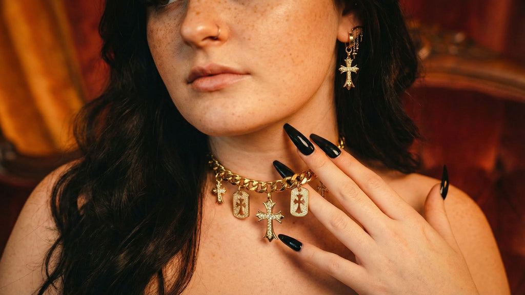 odette chunky cross necklace ❦