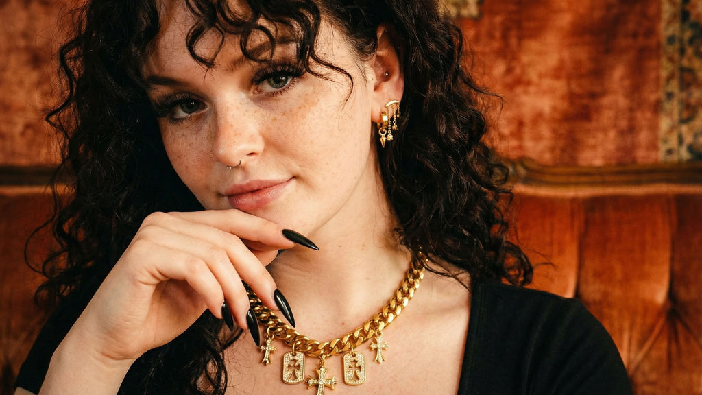 odette chunky cross necklace ❦